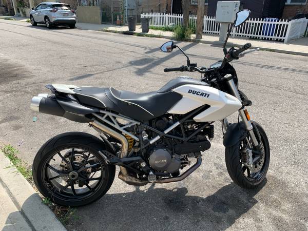 Ducati Hypermotard